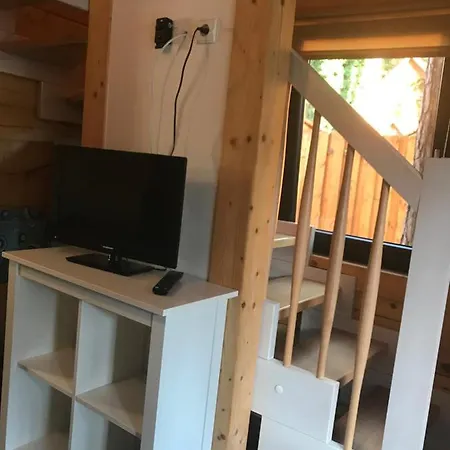 Lodge Gryf-balt - Drewniane